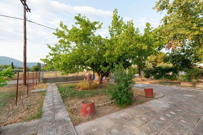 Image No.27-3 Bed Property for sale