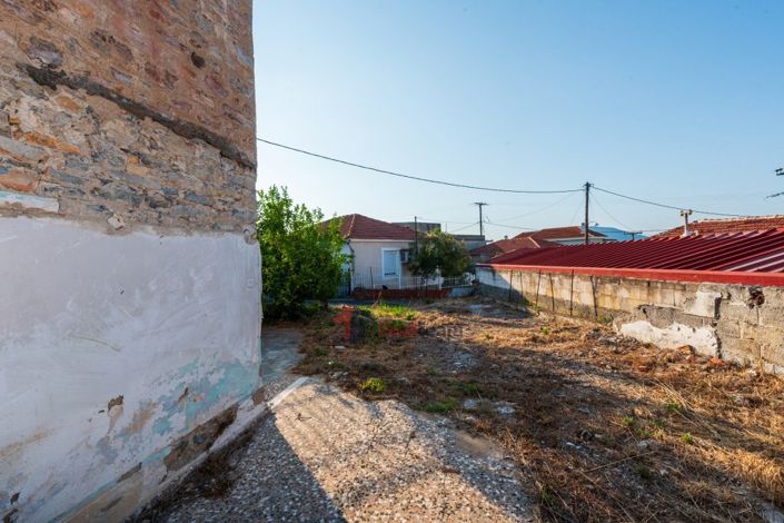 Image No.25-2 Bed Property for sale