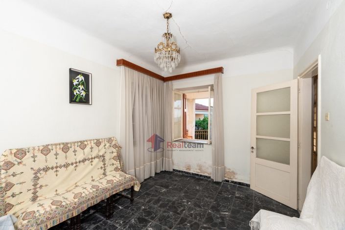 Image No.8-2 Bed Property for sale