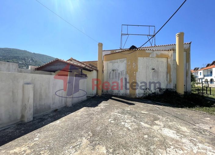 Image No.17-4 Bed Property for sale