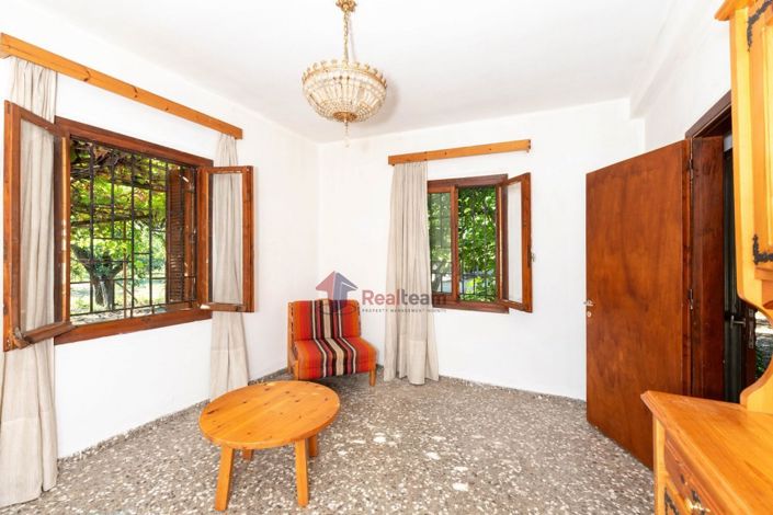 Image No.17-3 Bed Property for sale