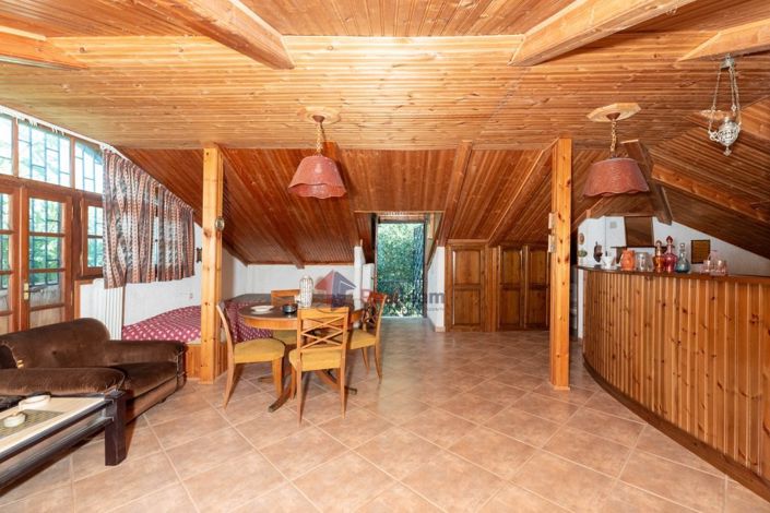 Image No.24-3 Bed Property for sale