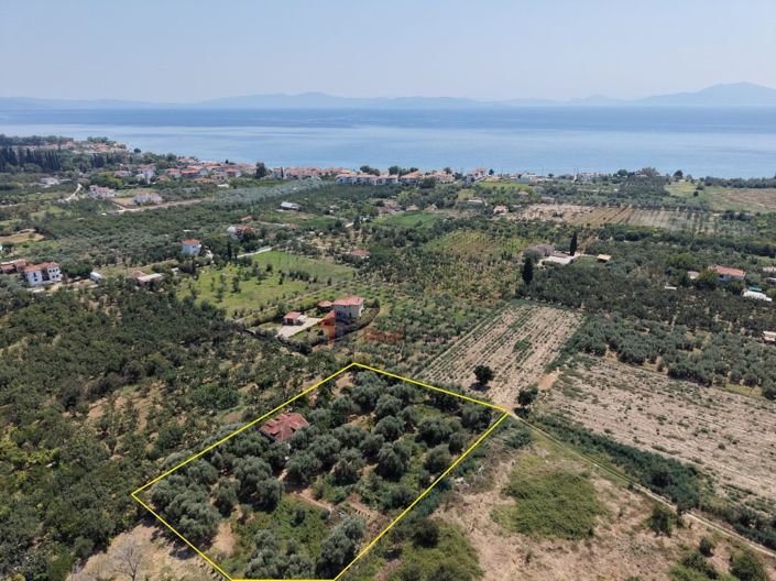 Image No.3-3 Bed Property for sale