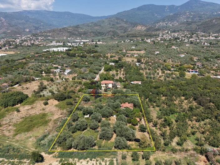Image No.32-3 Bed Property for sale