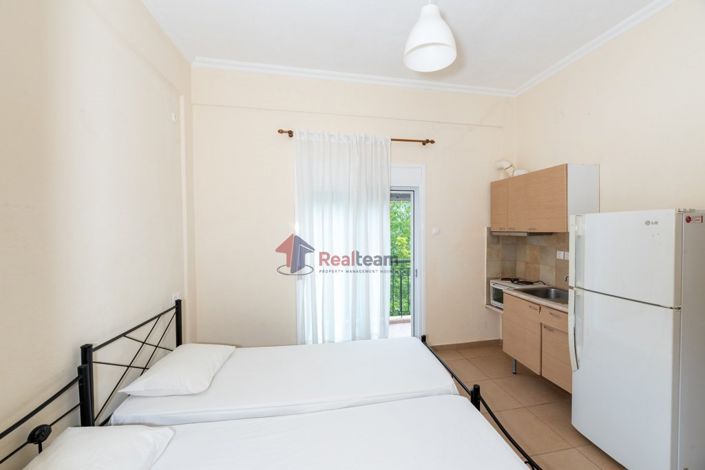 Image No.9-6 Bed Property for sale