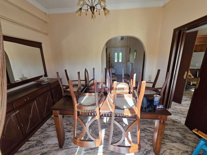 Image No.24-3 Bed Property for sale
