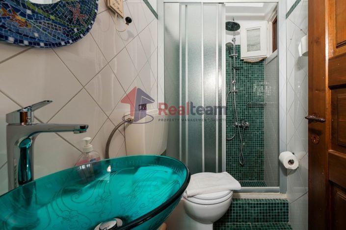 Image No.29-14 Bed Property for sale