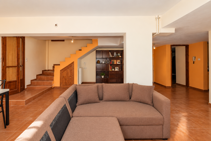 Image No.16-5 Bed Maisonette for sale