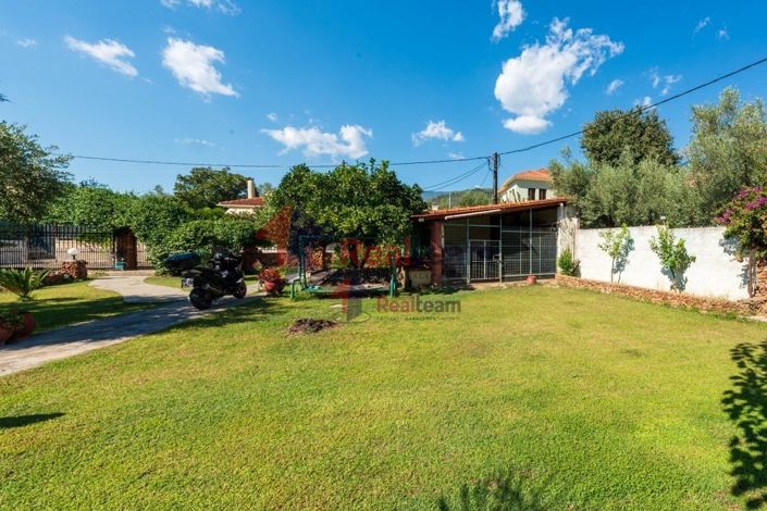 Image No.22-5 Bed Maisonette for sale