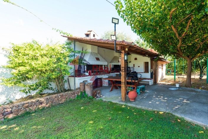 Image No.26-5 Bed Maisonette for sale