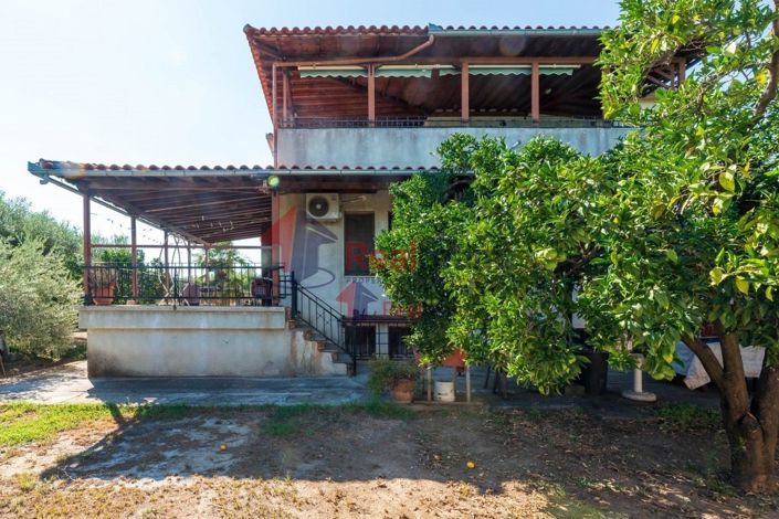 Image No.28-5 Bed Maisonette for sale