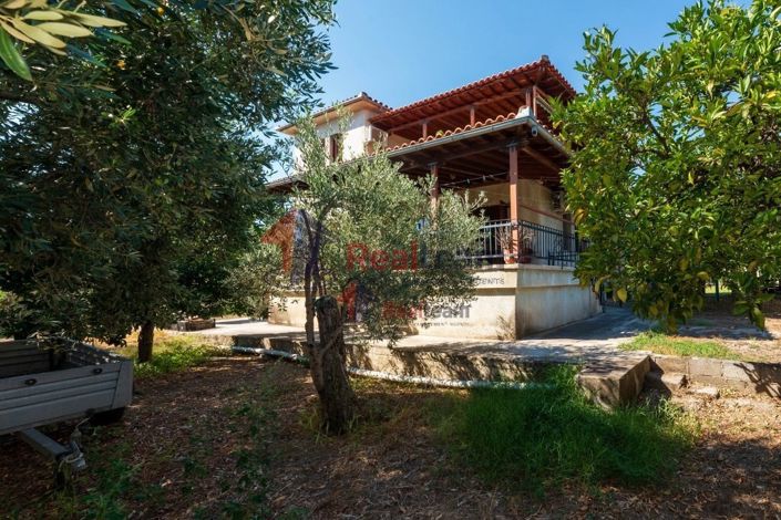 Image No.30-5 Bed Maisonette for sale