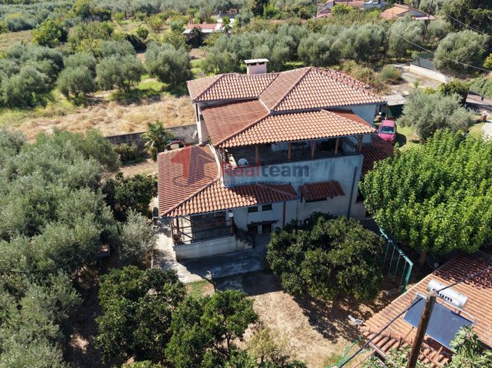 Image No.37-5 Bed Maisonette for sale