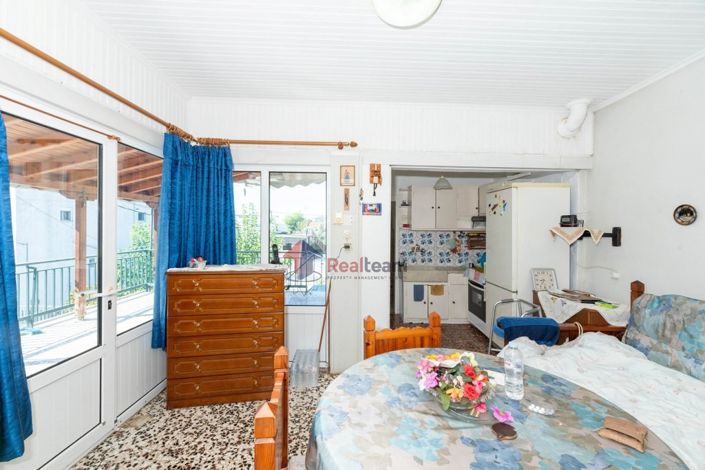 Image No.20-1 Bed Property for sale