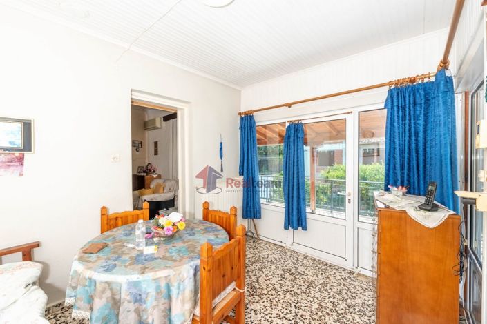 Image No.9-1 Bed Property for sale