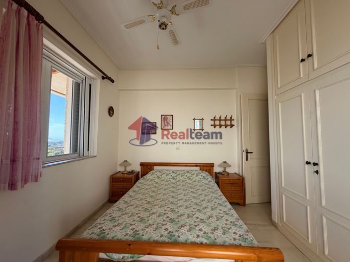 Image No.13-3 Bed Property for sale