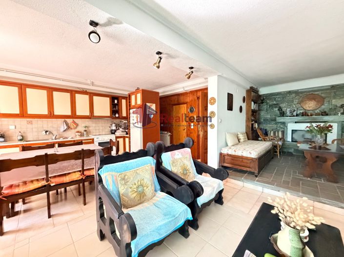 Image No.4-3 Bed Property for sale