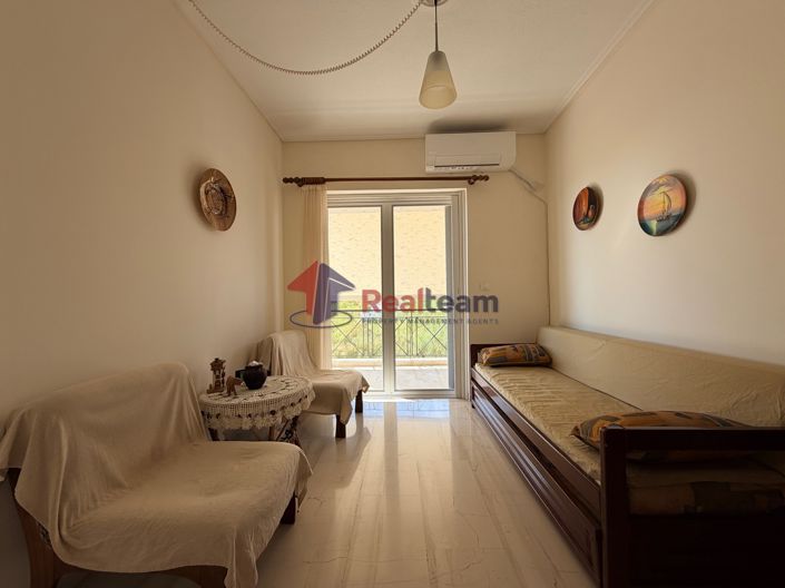 Image No.8-3 Bed Property for sale