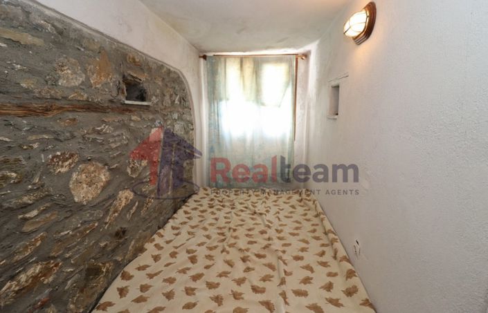 Image No.14-2 Bed Property for sale
