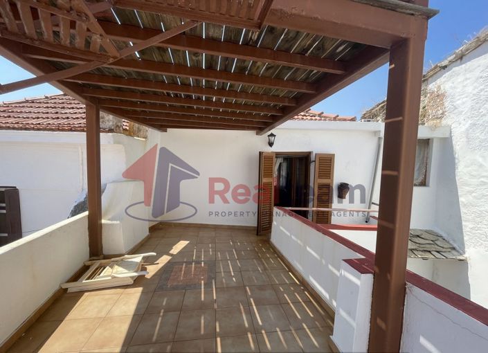 Image No.18-2 Bed Property for sale