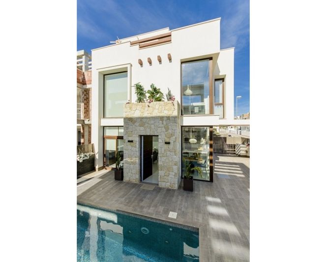 Image No.44-3 Bed Villa for sale