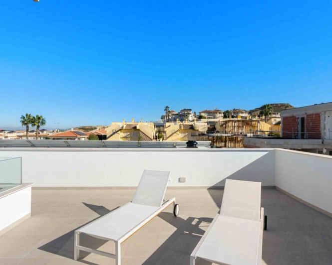 Image No.7-3 Bed Villa for sale