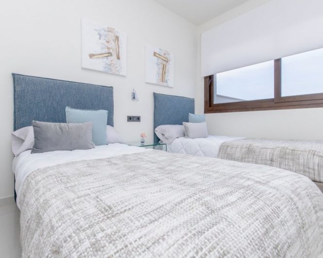 Image No.18-3 Bed Apartment for sale