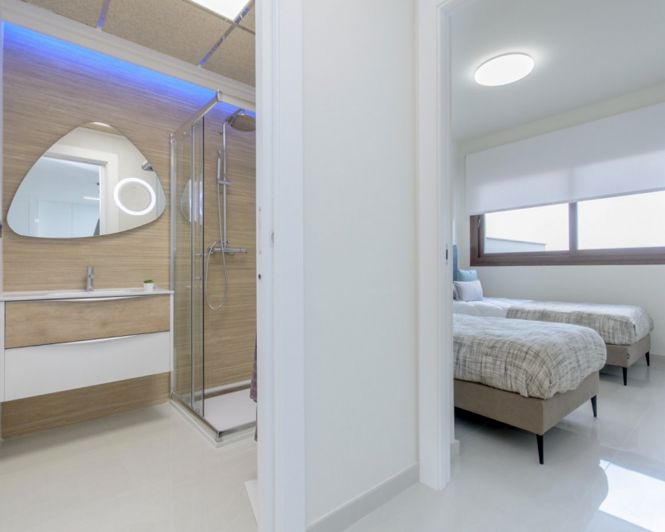 Image No.21-3 Bed Apartment for sale