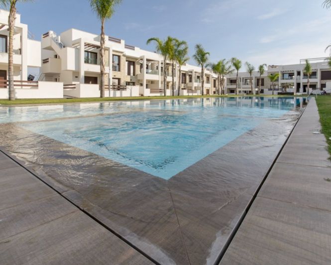 Image No.33-3 Bed Apartment for sale