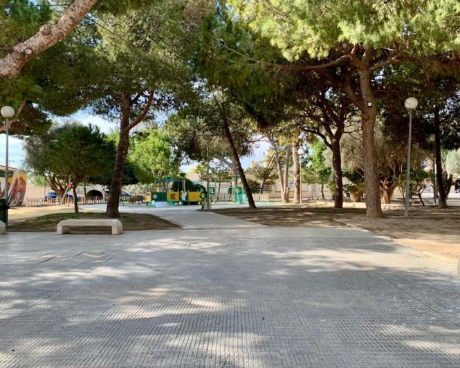 Image No.14-Villa de 4 chambres à vendre à Los Alcázares