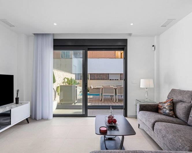 Image No.11-Villa de 4 chambres à vendre à Guardamar del Segura