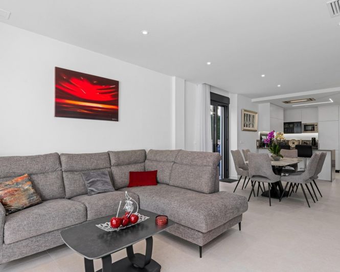 Image No.12-Villa de 4 chambres à vendre à Guardamar del Segura