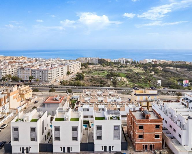 Image No.4-Villa de 4 chambres à vendre à Guardamar del Segura