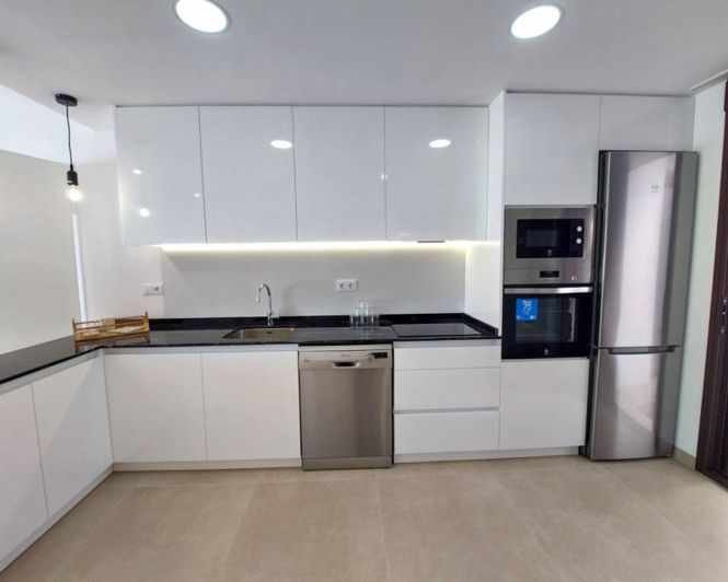 Image No.8-3 Bed Villa for sale