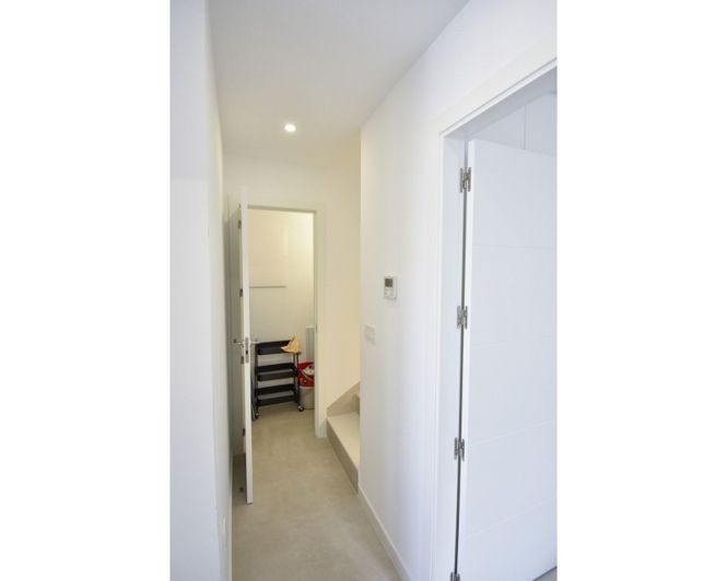 Image No.42-3 Bed Villa for sale