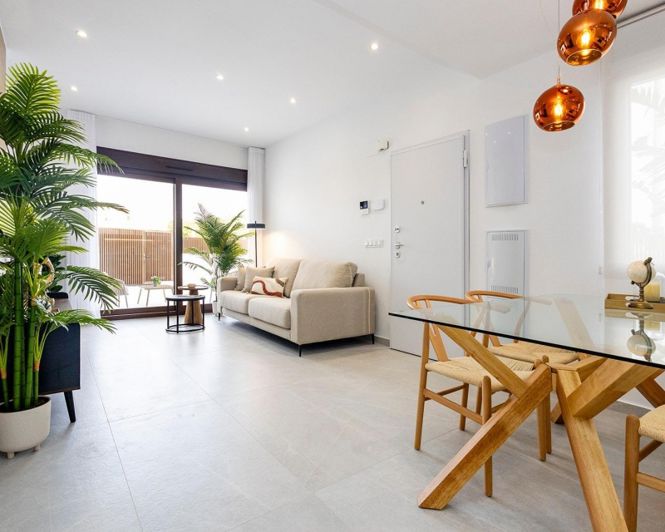 Image No.19-3 Bed Townhouse for sale