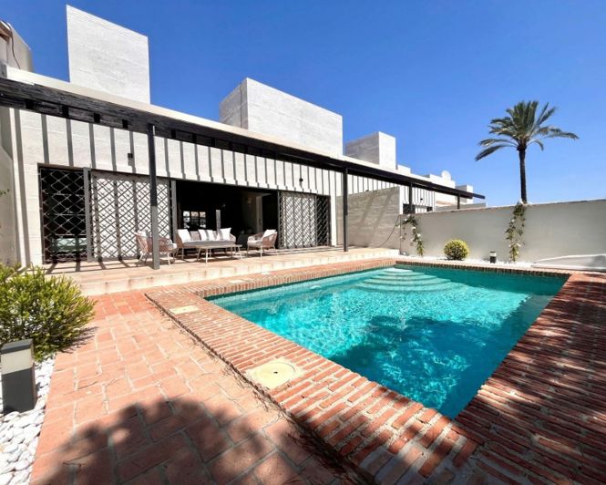 Image No.1-2 Bed Townhouse for sale