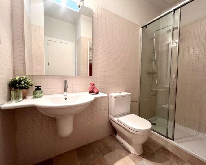 Image No.23-2 Bed Townhouse for sale