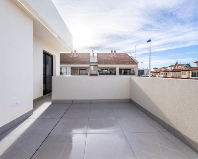 Image No.33-3 Bed Villa for sale