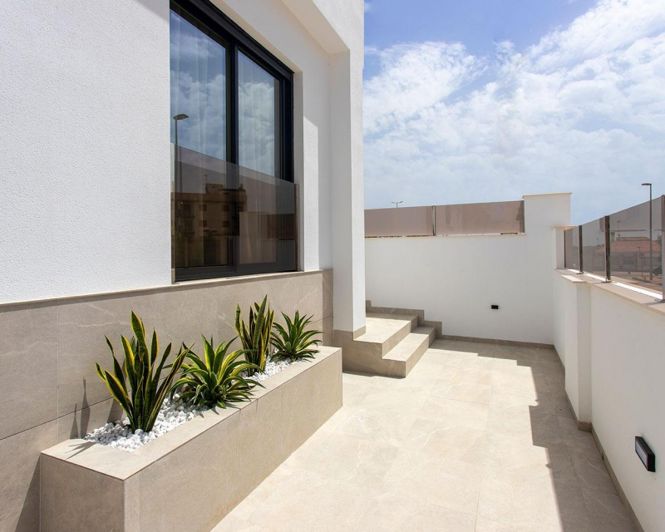 Image No.33-3 Bed Villa for sale