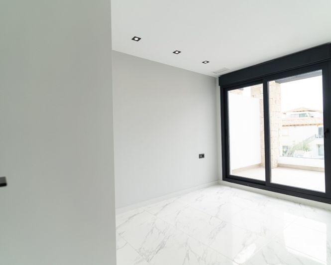 Image No.27-4 Bed Villa for sale