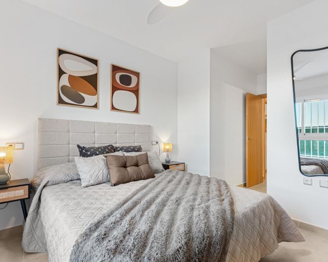 Image No.35-2 Bed Apartment for sale