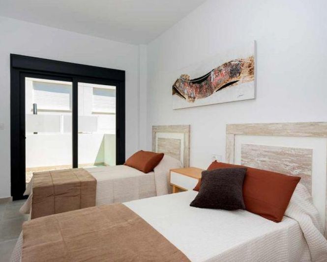 Image No.20-3 Bed Villa for sale