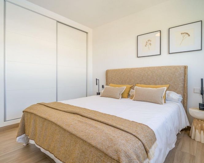 Image No.21-3 Bed Apartment for sale