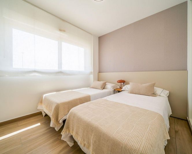 Image No.23-3 Bed Apartment for sale