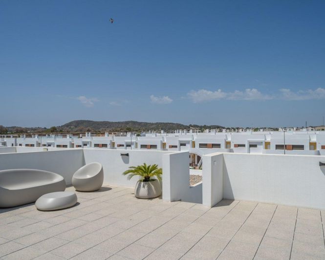 Image No.33-3 Bed Apartment for sale