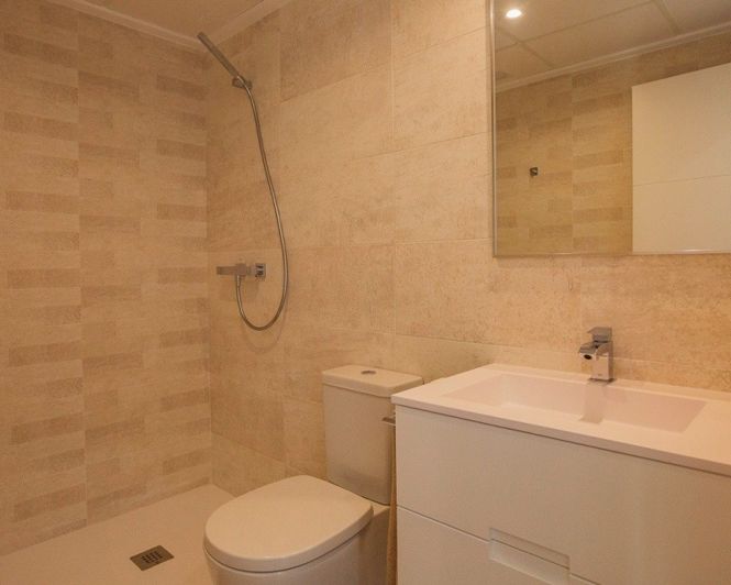 Image No.23-2 Bed Apartment for sale
