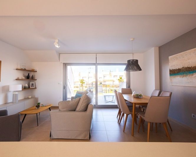 Image No.4-2 Bed Apartment for sale