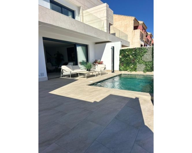 Image No.2-3 Bed Villa for sale