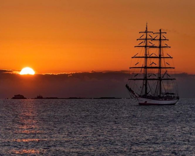 Image No.20-2 Bed Apartment for sale